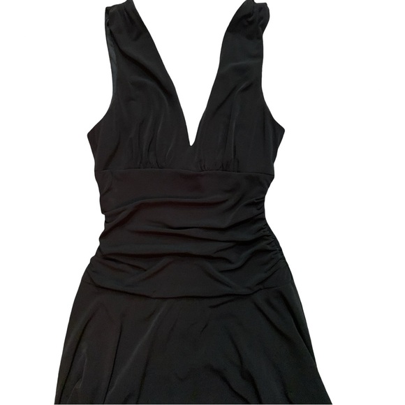 Vintage BCX Size M Y2K Black Fit And Flare Dress With Ruching And V Neck - Picture 3 of 4